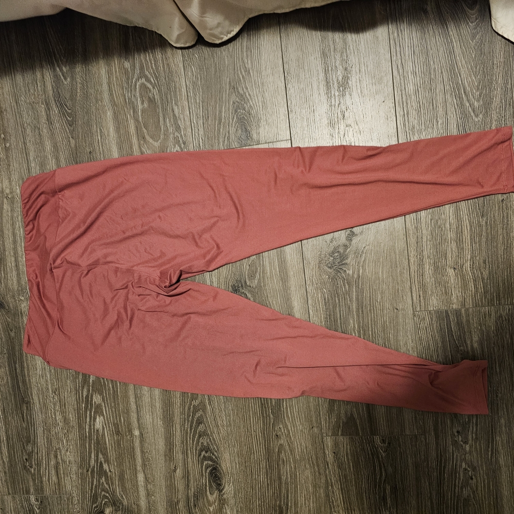Stylish Pink Leggings